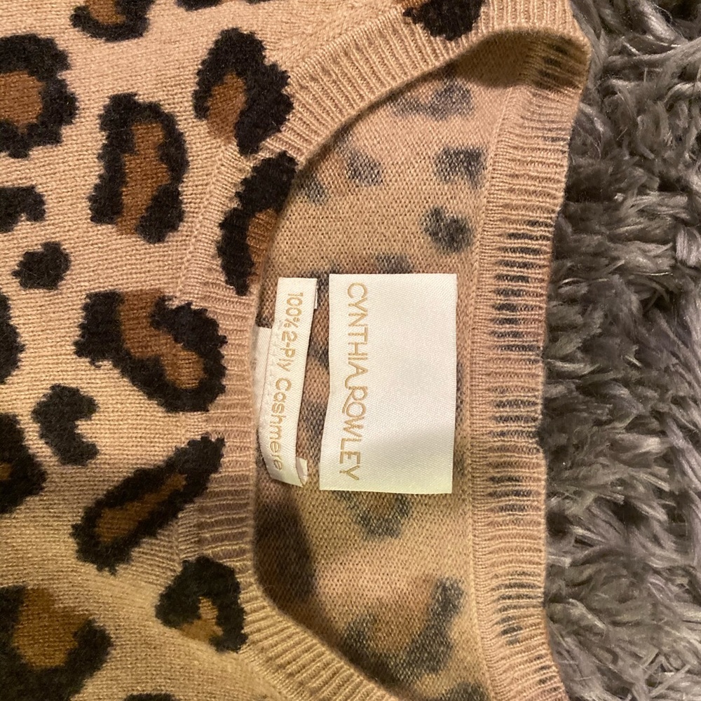 Sweater - Picture 2 of 3